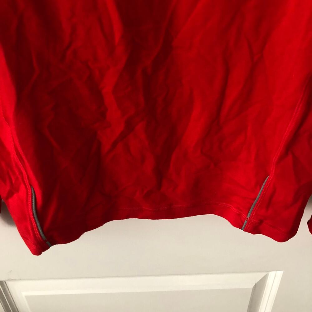 Lululemon Men's Long Sleeve T Shirt Red Size M *Missing Tag* Base Layer Running - Picture 9 of 13